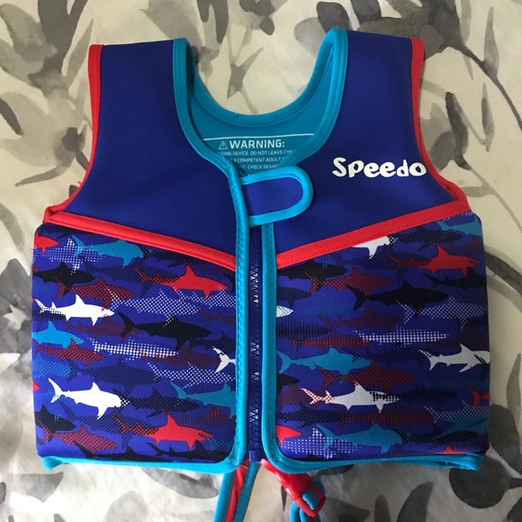 speedo swim vests
